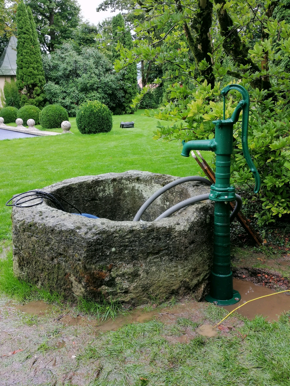 Gartenbrunnen