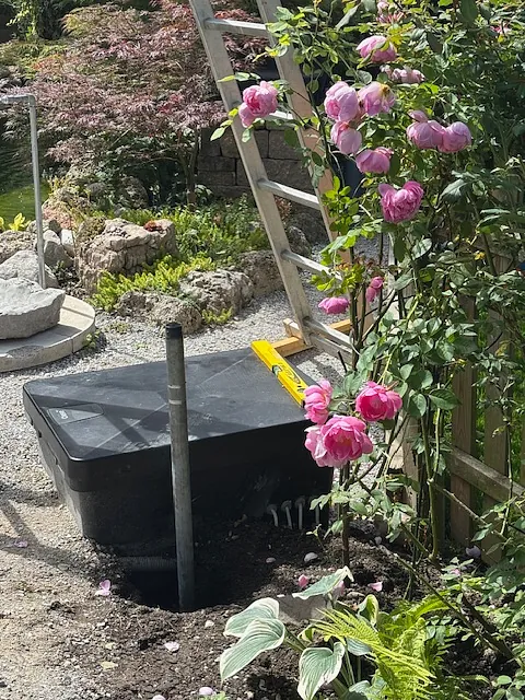 Geschlagenes Brunnenrohr